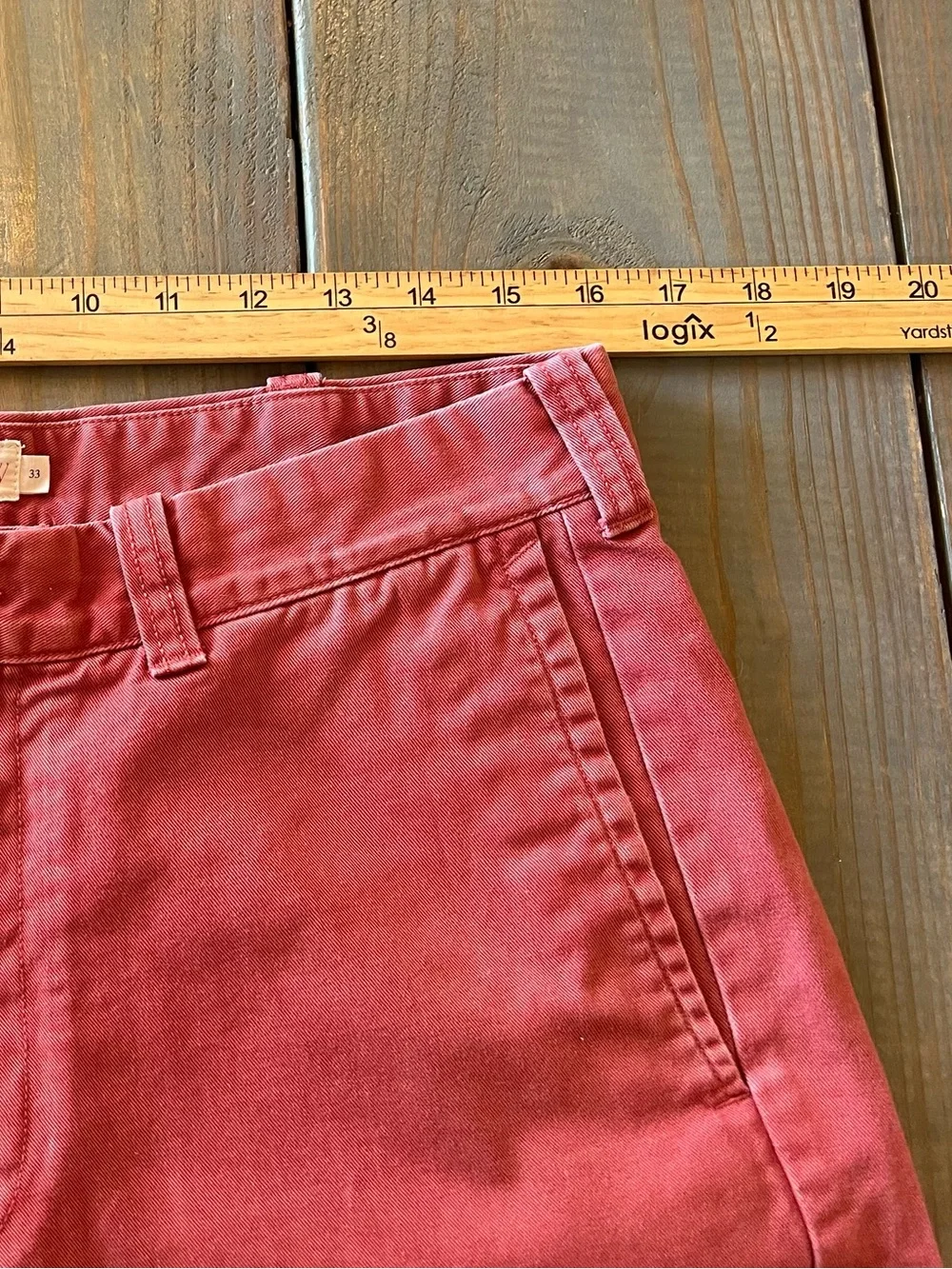 J.Crew Men's Shorts Size 33 Pink Faded Red Flat Front 100% Cotton Casual 9